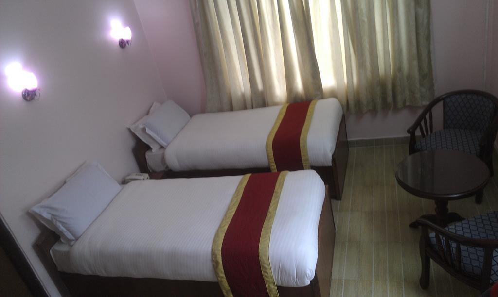 Amar Hotel Kathmandu Zimmer foto